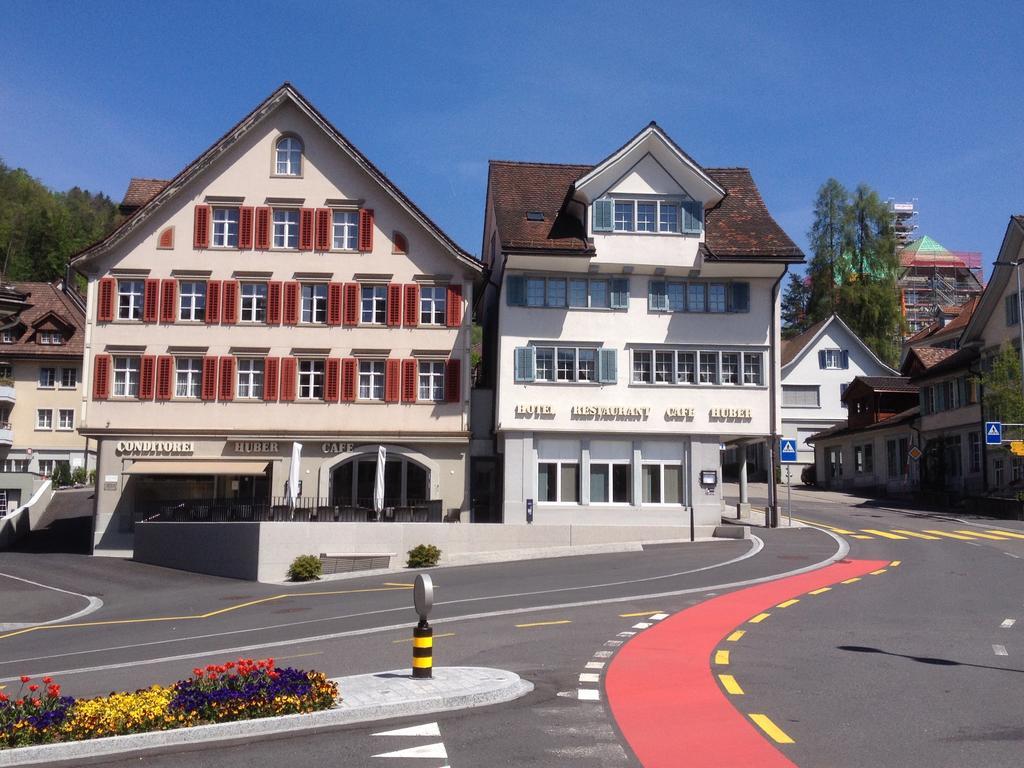 Cafe-Conditorei Hotel Huber Lichtensteig Экстерьер фото